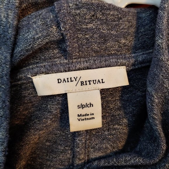 Daily Ritual hoodie - Picture 3 of 5